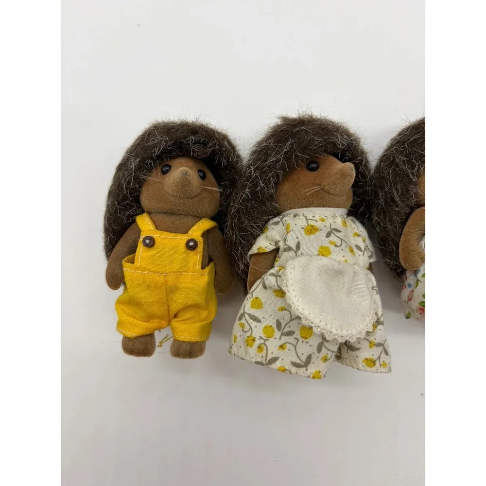 Sylvanian Families calico critters